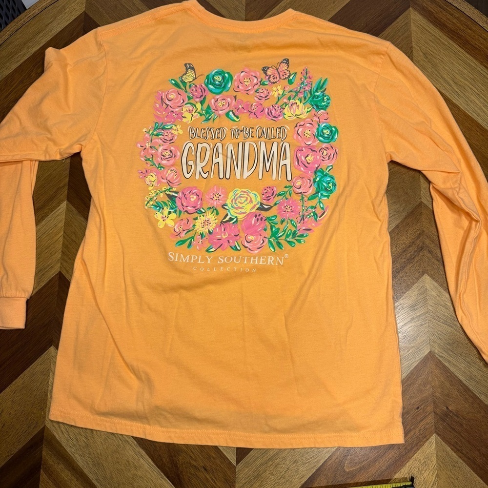 Simply Southern Grandma Graphic Tee - Picture 2 of 7